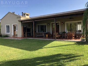 Venta Casa - Chacras del Molino / Exaltación de la Cruz - Lote de 2000 m2