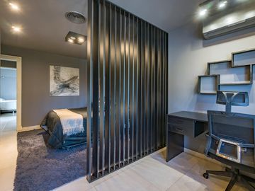 VENTA/PERMUTA – Casa - 4 dormitorios en suite - Playroom y piscina - Cadaques, Funes Hills