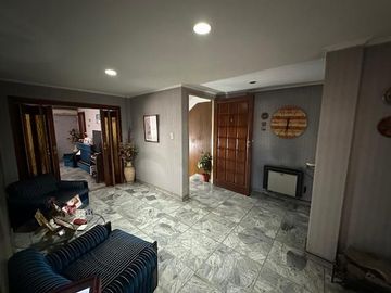 Casa en  venta en G. de Laferrere