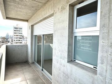 DEPARTAMENTO DE UN DORMITORIO VENTA SOLARIUM Y PARRILLERO LUIS AGOTE ROSARIO