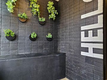 VENTA. DEPARTAMENTO TRES DORMITORIOS. PARRILLERO EXCLUSIVO. BARRIO MARTIN, ROSARIO