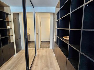 VENTA. DEPARTAMENTO TRES DORMITORIOS. PARRILLERO EXCLUSIVO. BARRIO MARTIN, ROSARIO
