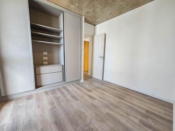 VENTA. DEPARTAMENTO TRES DORMITORIOS. PARRILLERO EXCLUSIVO. BARRIO MARTIN, ROSARIO
