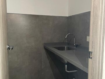 Departamento 4 ambientes con cochera a estrena en venta - Bernal Centro