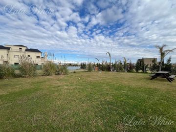 Casa en venta en Lagos de Canning
