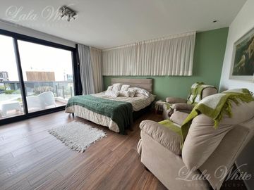 Casa en venta en Lagos de Canning