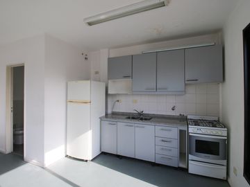 BELGRANO R. AMPLIO MONOAMBIENTE . BALCON . AMENITIES. APTO PROFESIONAL