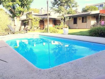 Casa en venta - 3 Dormitorios 2 Baños - Cochera - 625Mts2 - General Belgrano