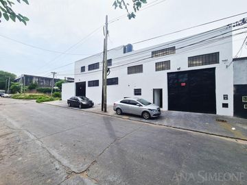 Nave Industrial - San Martin -  Venta con renta