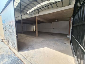 Nave Industrial - San Martin -  Venta con renta