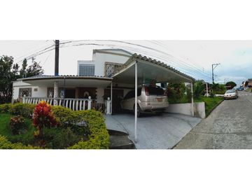 Se Vende Hermosa Casa en Ulloa Valle
