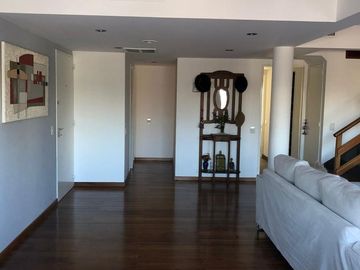 Excelente Duplex, estado impecable.