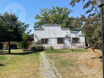 Casa quinta en venta - Canning, Talcahuano 4500