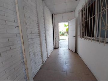 Casa en venta - 4 Dormitorios 3 Baños - Cochera - 550Mts2 - Monte Grande
