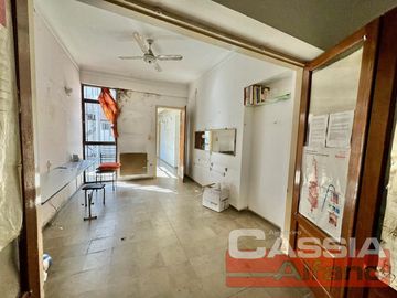 EXCELENTE PH EN PLANTA BAJA 5 AMB. APTO USO PROFESIONAL/COMERCIAL 140M2 APROX.