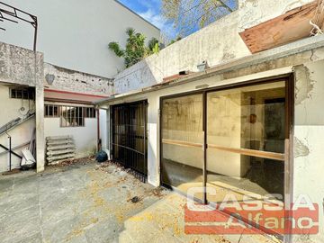 EXCELENTE PH EN PLANTA BAJA 5 AMB. APTO USO PROFESIONAL/COMERCIAL 140M2 APROX.