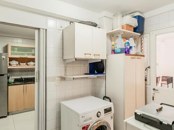 Departamento en Venta. Cuatro ambientes. Dependencia. Cochera. Baulera. Belgrano