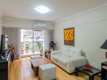 Departamento en Venta. Cuatro ambientes. Dependencia. Cochera. Baulera. Belgrano