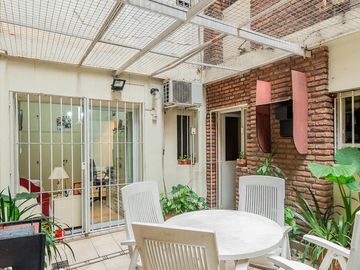Departamento en Venta. Cuatro ambientes. Dependencia. Cochera. Baulera. Belgrano