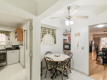 Departamento en Venta. Cuatro ambientes. Dependencia. Cochera. Baulera. Belgrano