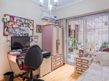 Departamento en Venta. Cuatro ambientes. Dependencia. Cochera. Baulera. Belgrano