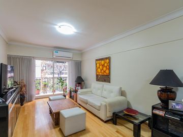 Departamento en Venta. Cuatro ambientes. Dependencia. Cochera. Baulera. Belgrano