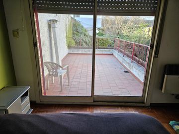 Imponente propiedad a pasos de Av, Jujuy, Av. Juan de Garay, Acceso autopista, barrio residencial.