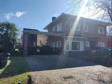 Casa en  ALQUILER