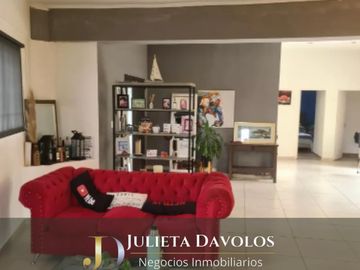 VENTA URGENTE 6 AMBIENTES Los Robles