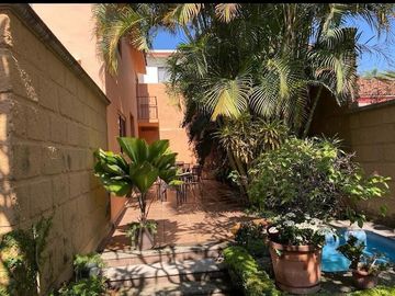 Venta casa en Cuernavaca con seguridad 24/7