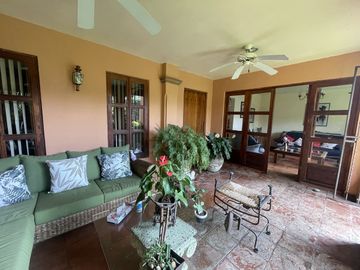 Venta casa en Cuernavaca con seguridad 24/7