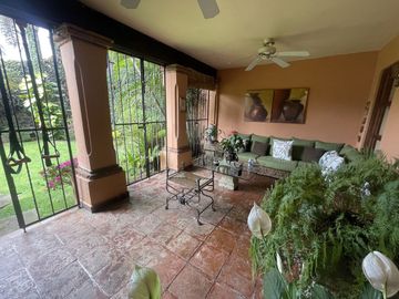 Venta casa en Cuernavaca con seguridad 24/7