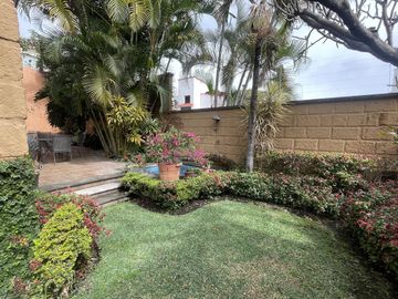 Venta casa en Cuernavaca con seguridad 24/7