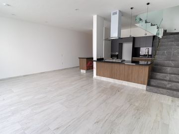 Casa en Venta en Santa Anita, Tlajomulco de Zuñiga, Jalisco.