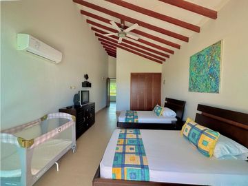 VENDO CASA CON SALIDA DIRECTA AL MAR EN CONDOMINIO CASA DEL MAR