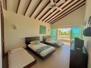 VENDO CASA CON SALIDA DIRECTA AL MAR EN CONDOMINIO CASA DEL MAR