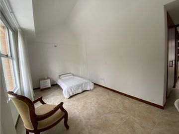 SE ALQUILA HERMOSA CASA AMOBLADA NORTE ARMENIA