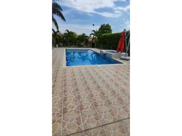 Finca en venta / permuta en parcelación - Santa Elena El Cerrito Valle
