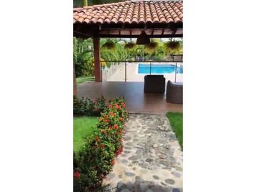 Finca en venta / permuta en parcelación - Santa Elena El Cerrito Valle