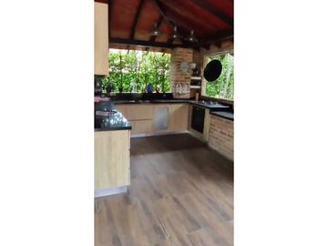 Finca en venta / permuta en parcelación - Santa Elena El Cerrito Valle