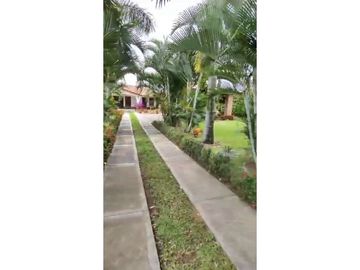 Finca en venta / permuta en parcelación - Santa Elena El Cerrito Valle