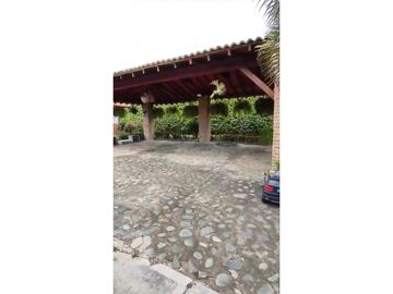 Finca en venta / permuta en parcelación - Santa Elena El Cerrito Valle