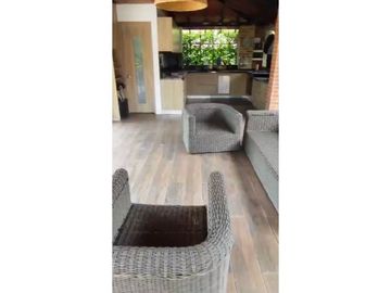 Finca en venta / permuta en parcelación - Santa Elena El Cerrito Valle