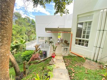 VENDO HERMOSA CASA EN PARCELACIÓN LAS JUANAS - IBAGUÉ 1600mts