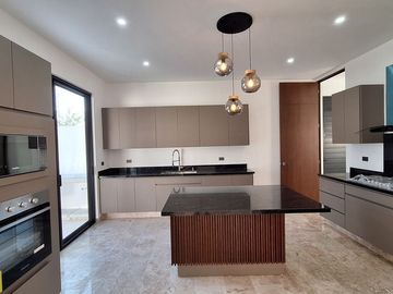 Casa en venta Mérida Yucatán, privada Soluna Temozón Norte