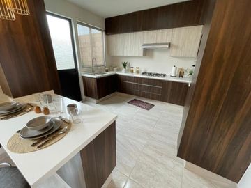 CASA EN VENTA EN ALTOS DEL MARQUES