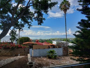 CASA EN VENTA EN FRACCIONAMIENTO VISTA DEL LAGO CHAPALA JALISCO