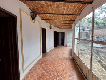 CASA EN VENTA EN FRACCIONAMIENTO VISTA DEL LAGO CHAPALA JALISCO