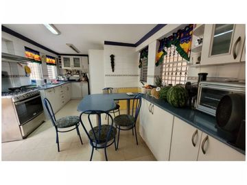 Fabulosa Casa en Venta - A pasos de Coco del Mar - San Francisco