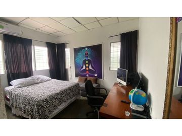 VENTA DE CASA CON 3 CABAÑAS EN CORONADO 2.800 MTS YL